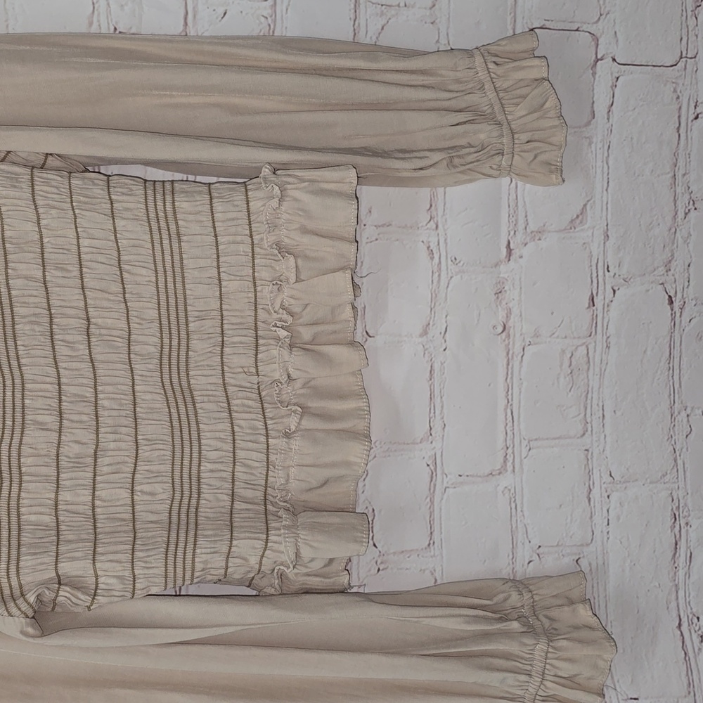 Mustard Seed Cream Long Sleeve Ruffle Bottom Blouse Womens Size L - Picture 11 of 14